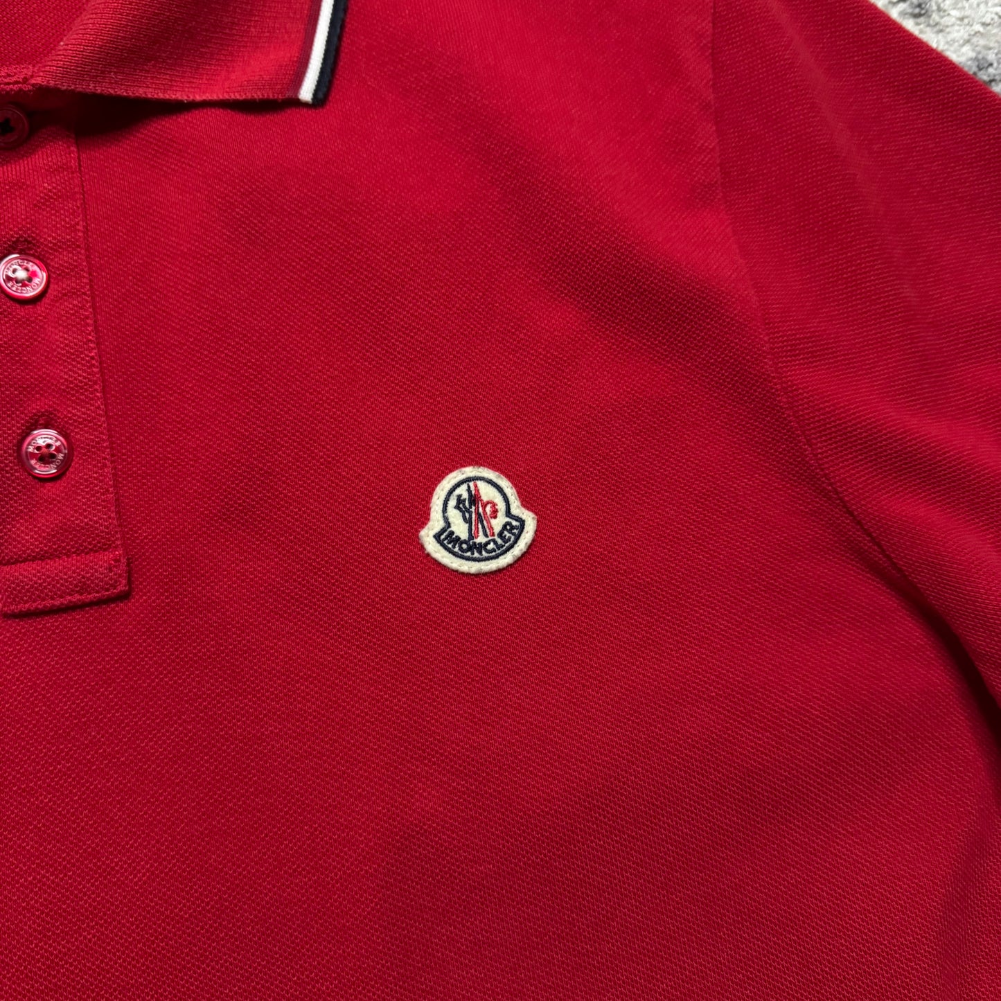 POLO SHIRT - SIZE M (Fits S)