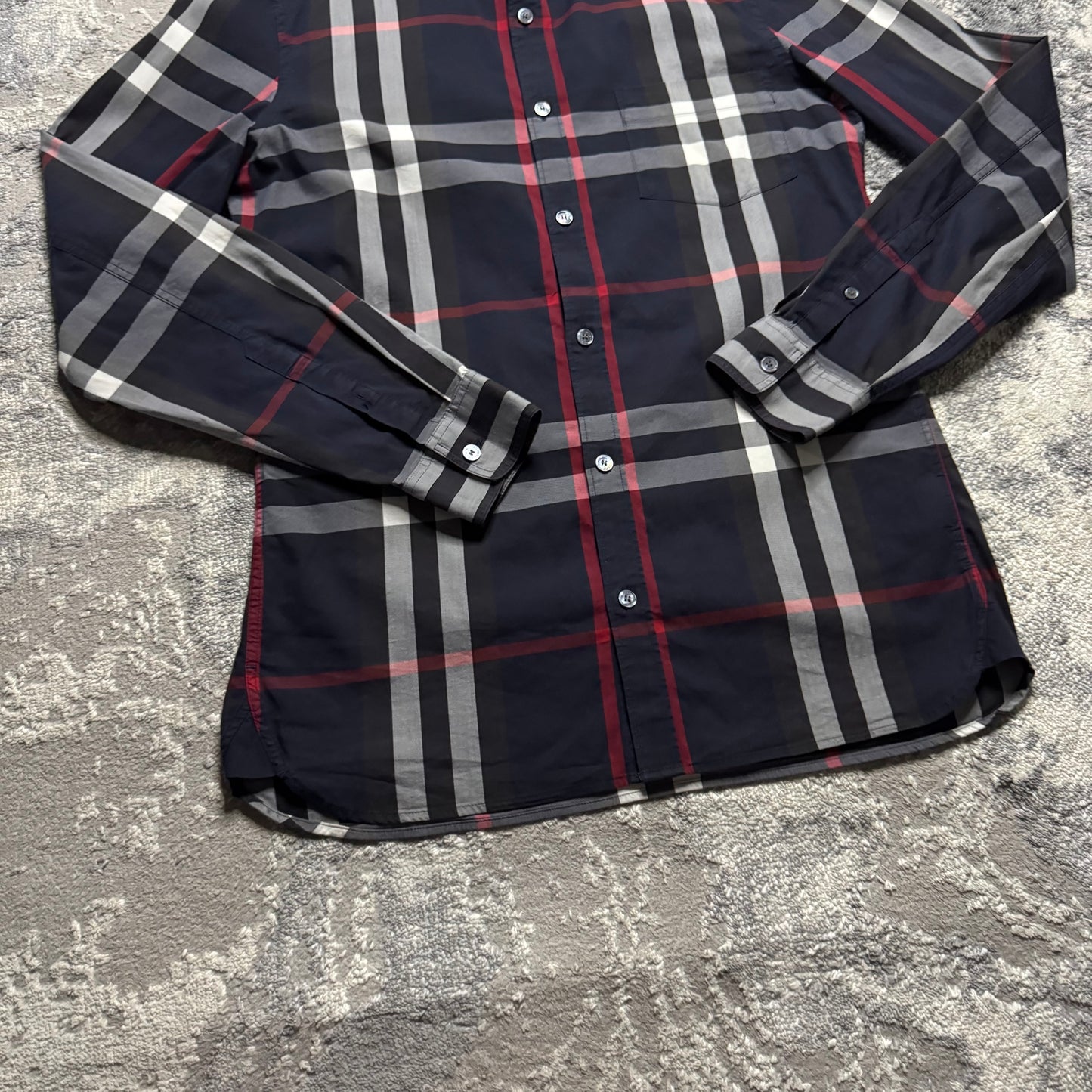 SHIRT - SIZE S (Fits XS/S)