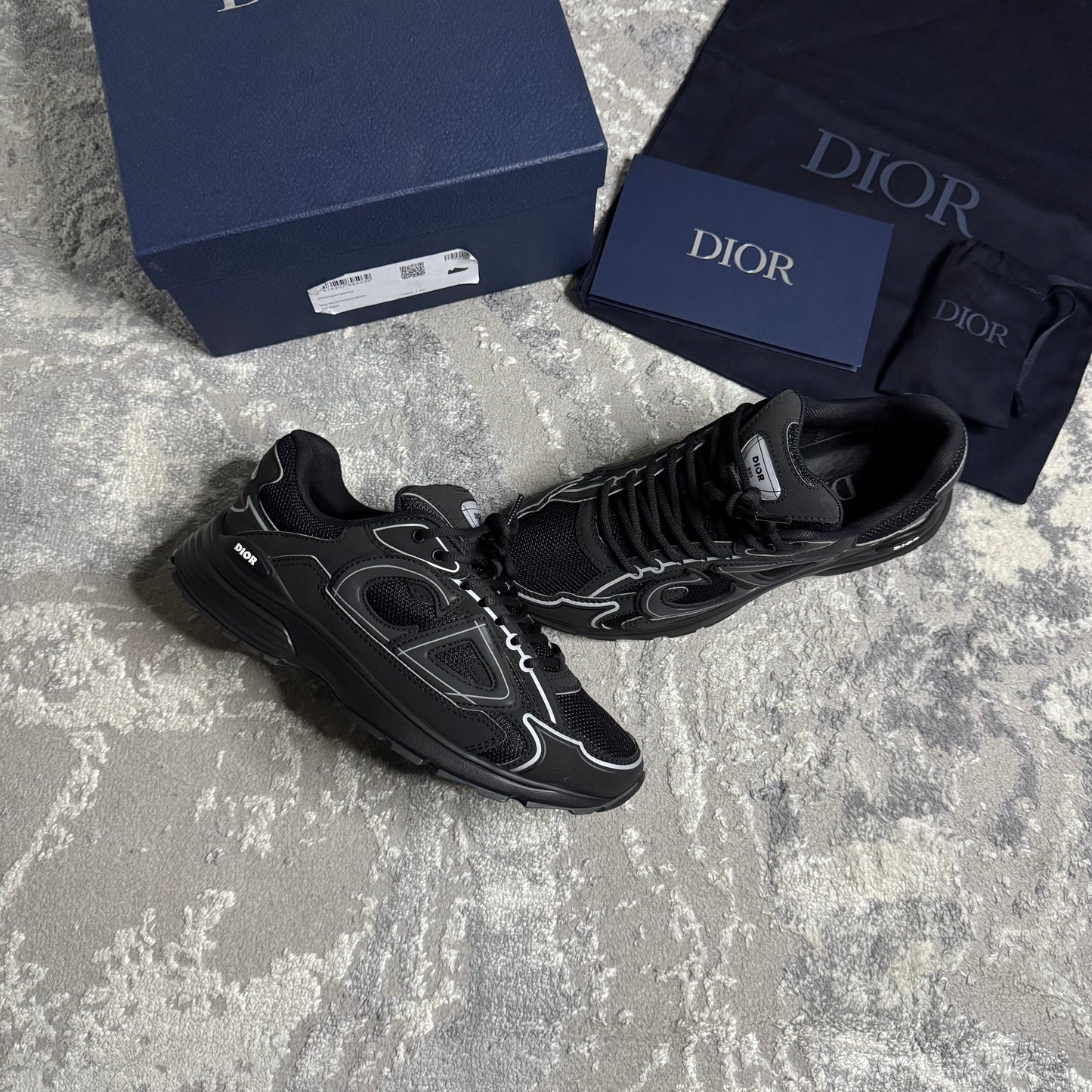B30 TRAINER - SIZE EU 40.5 / UK 6.5