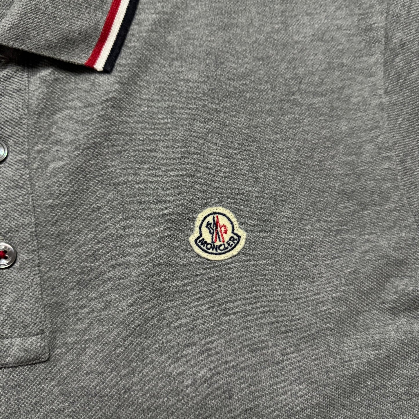 POLO SHIRT - SIZE M (Fits S)