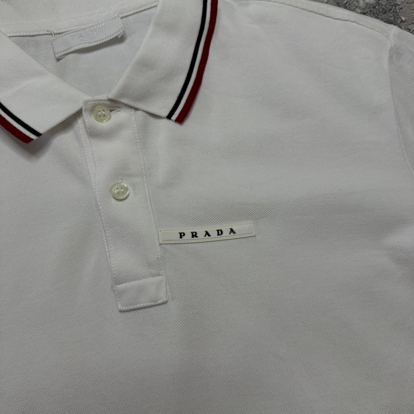POLO SHIRT - SIZE L (Fits M)