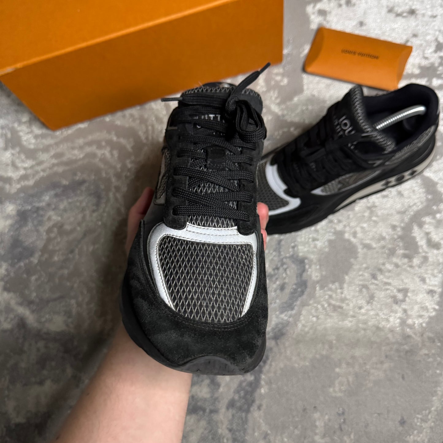 RUNAWAY TRAINER - SIZE LV 7 (Fit UK 8)