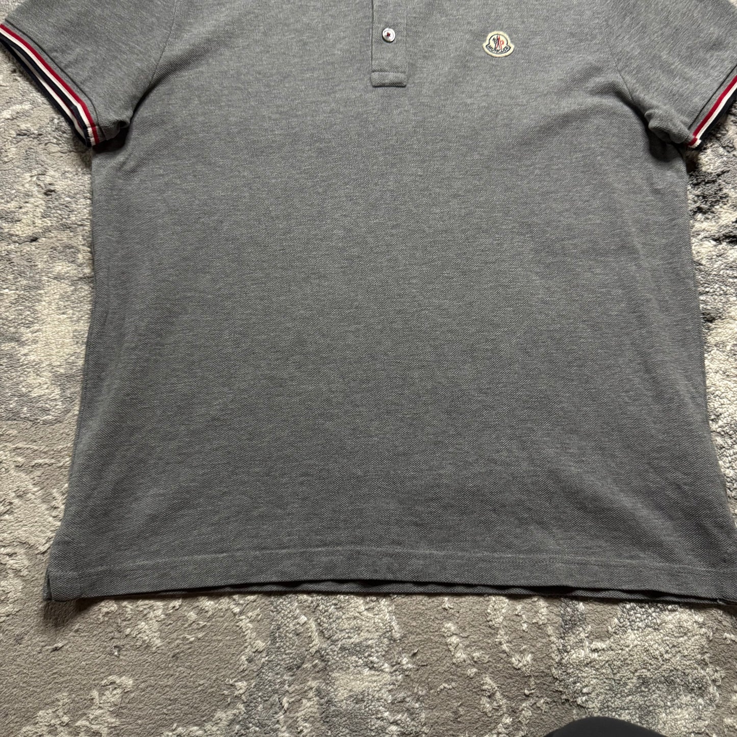 POLO SHIRT - SIZE M (Fits S)