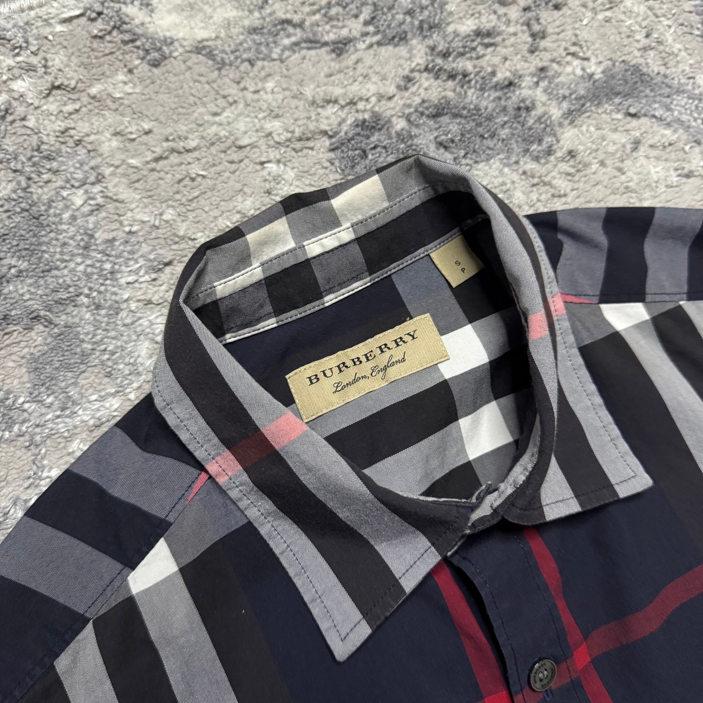 SHIRT - SIZE S (Fits XS/S)
