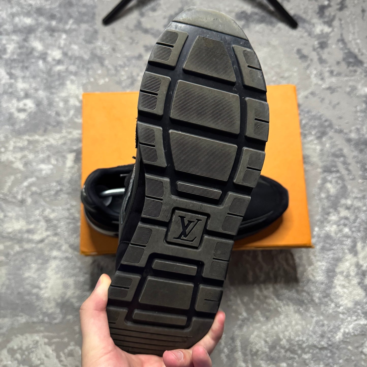 RUNAWAY TRAINER - SIZE LV 7.5 (Fit UK 8.5)