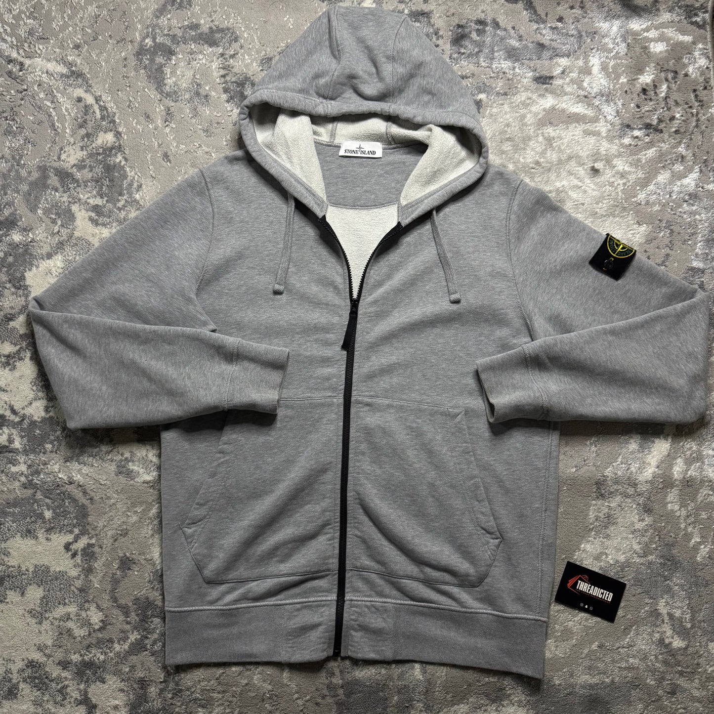 ZIP UP HOODIE - SIZE L (Fits M/L)