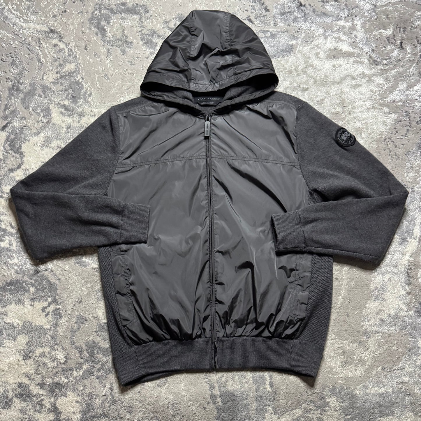 WINDBRIDGE HOODY - SIZE L (Fits M)