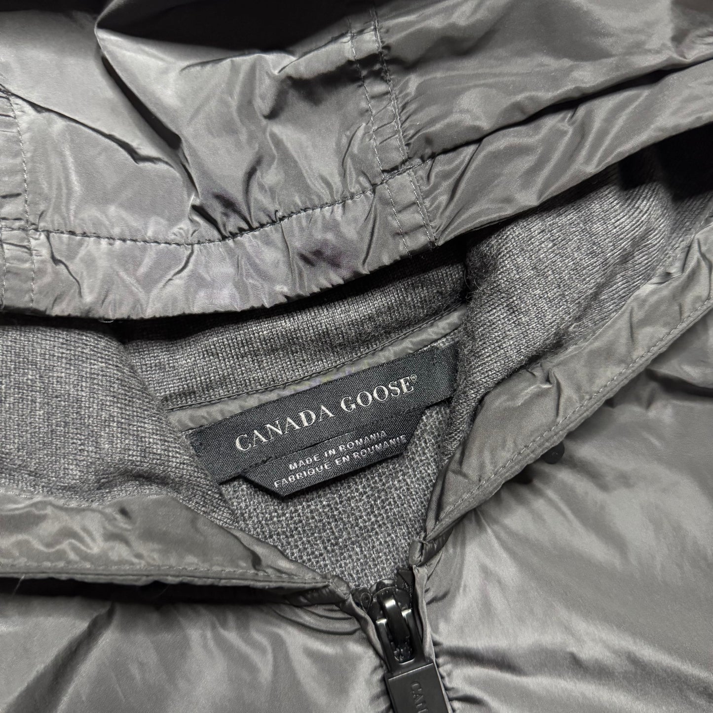 WINDBRIDGE HOODY - SIZE L (Fits M)