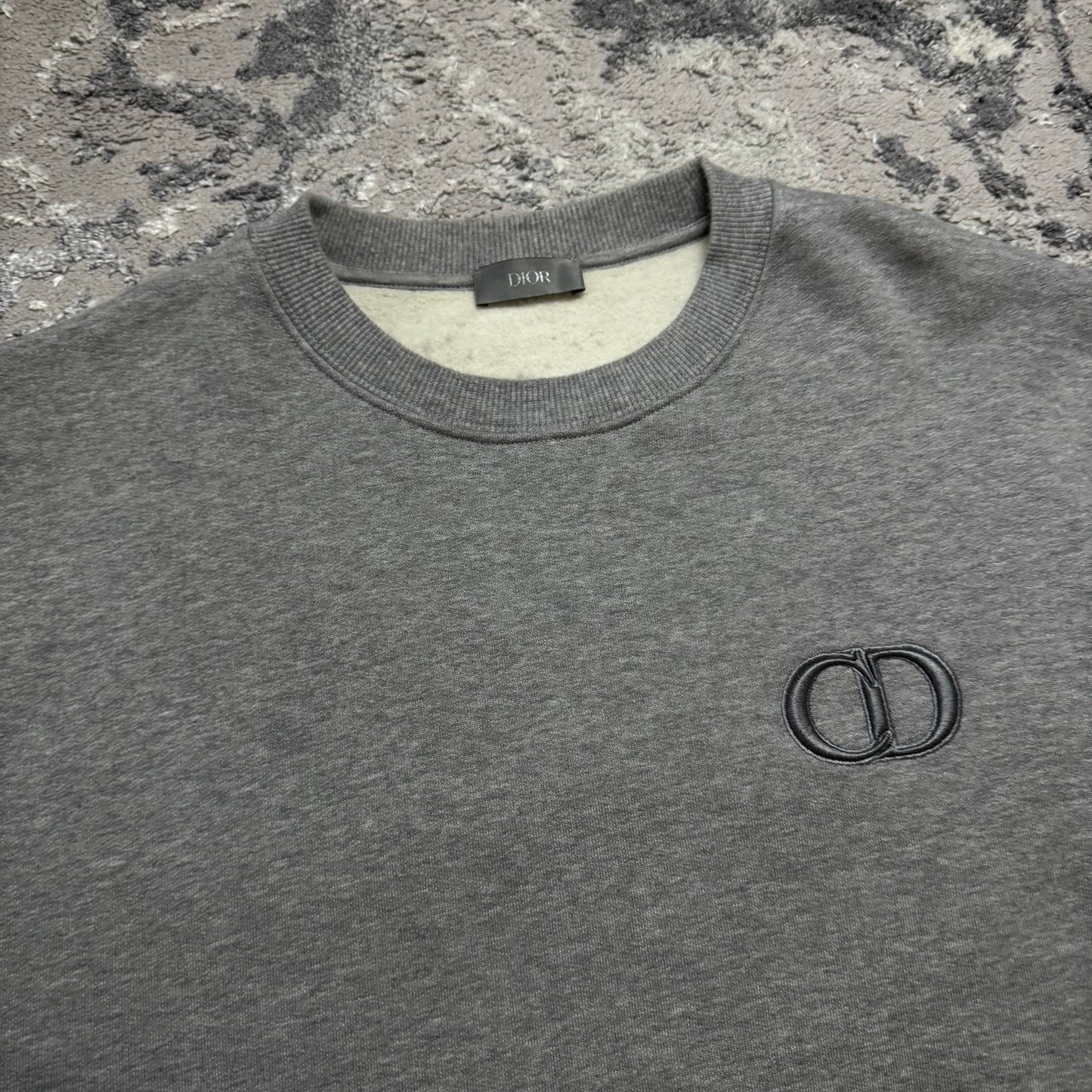 'CD' SWEATSHIRT - SIZE L (Fits M/L)
