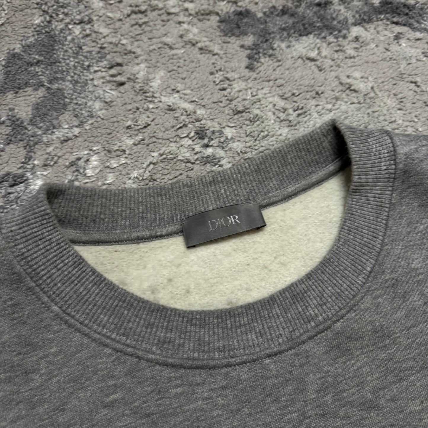 'CD' SWEATSHIRT - SIZE L (Fits M/L)