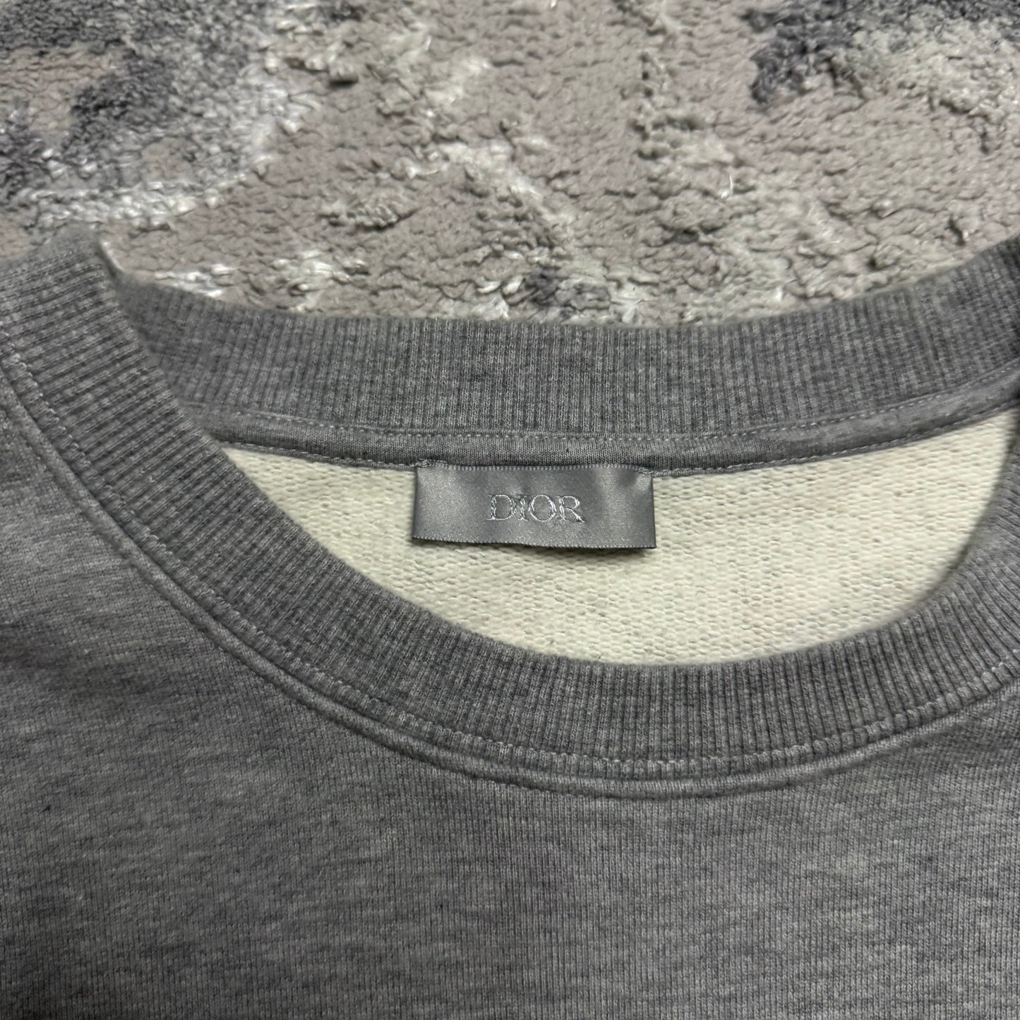 'CD' SWEATSHIRT - SIZE L (Fits M/L)