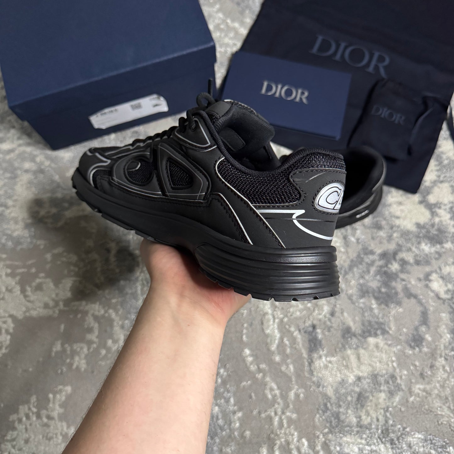 B30 TRAINER - SIZE EU 40.5 / UK 6.5