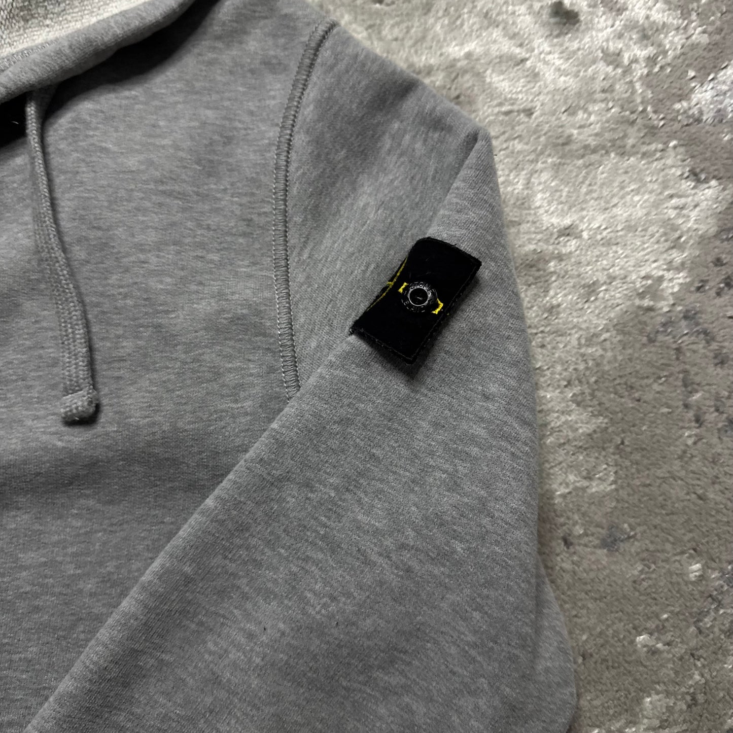 ZIP UP HOODIE - SIZE L (Fits M/L)