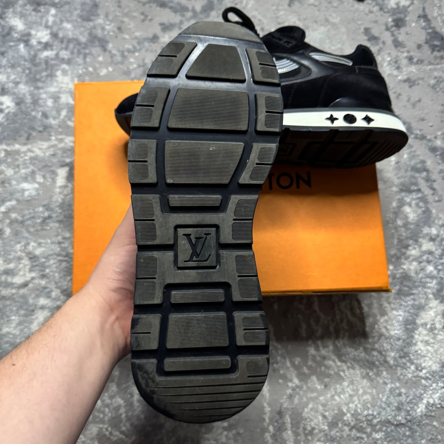 RUNAWAY TRAINER - SIZE LV 7.5 (Fit UK 8.5)