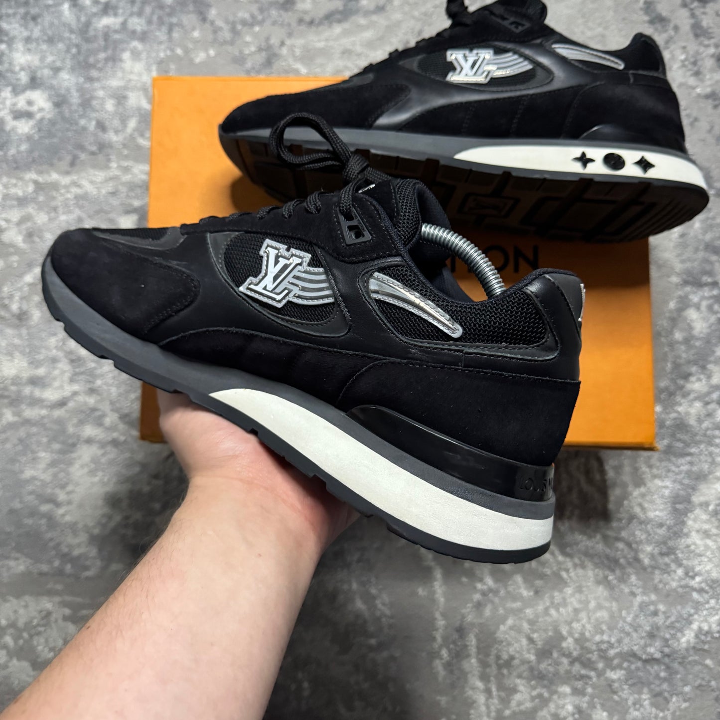 RUNAWAY TRAINER - SIZE LV 7.5 (Fit UK 8.5)