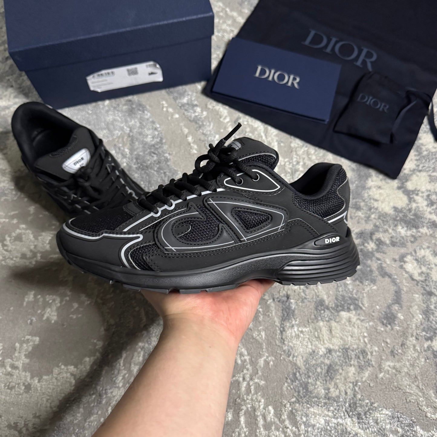 B30 TRAINER - SIZE EU 40.5 / UK 6.5