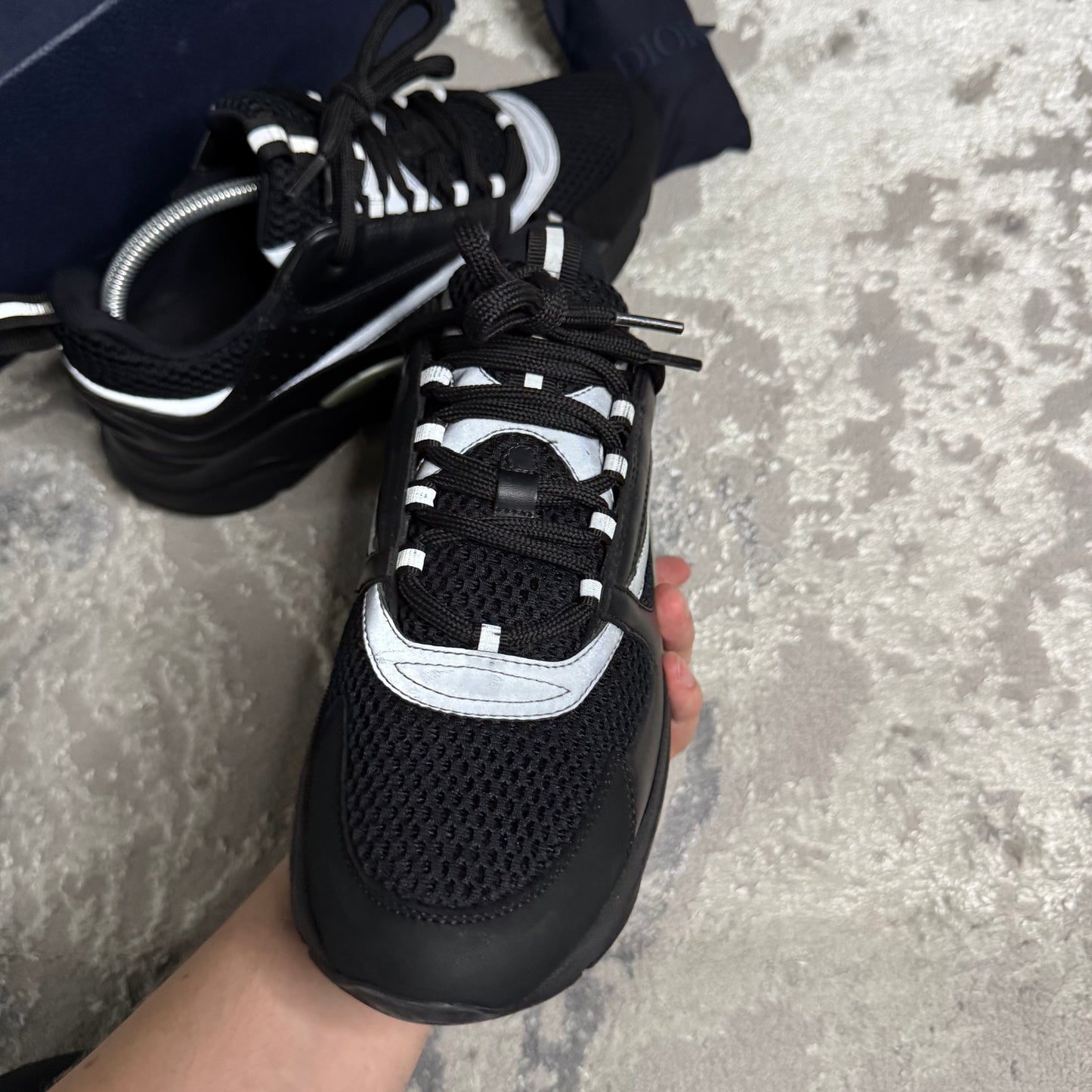B22 TRAINER - SIZE UK 7