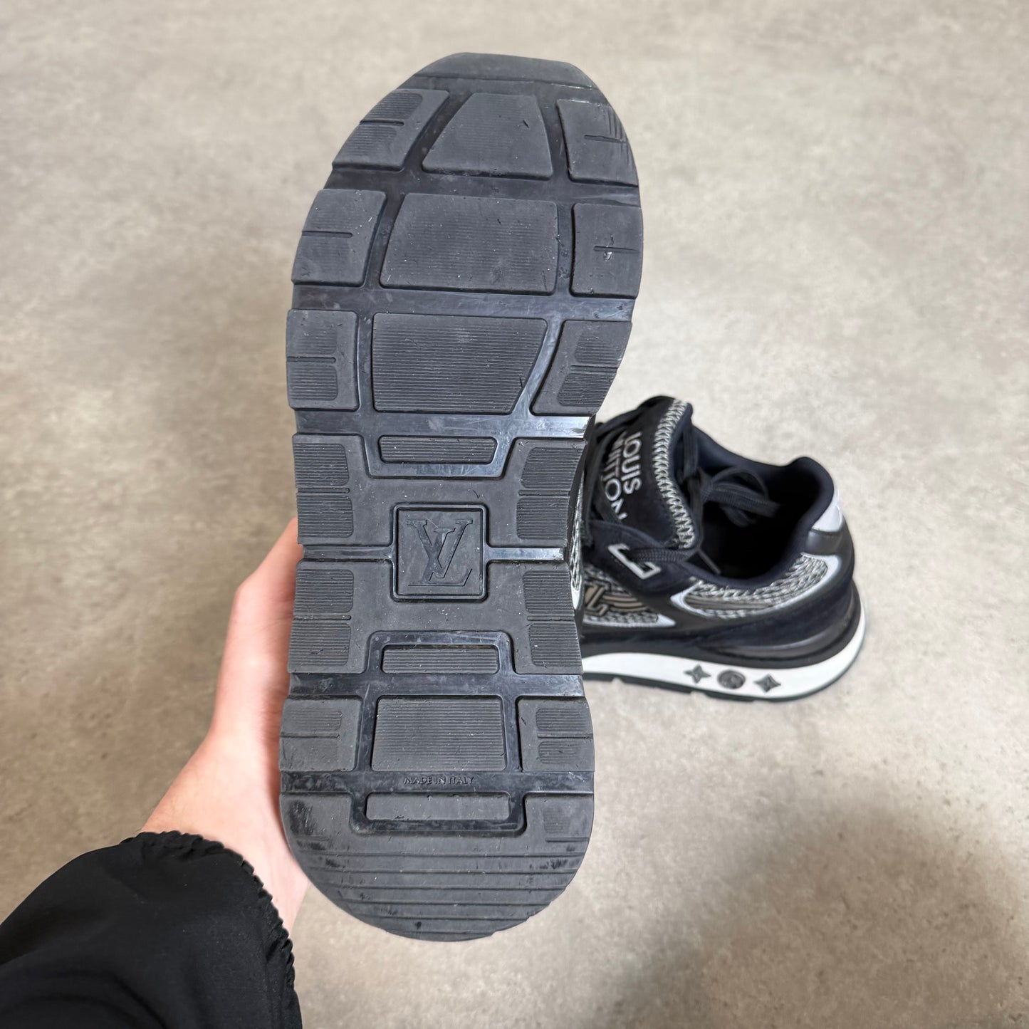 RUNAWAY TRAINER - SIZE LV 6 (Fit UK 7)