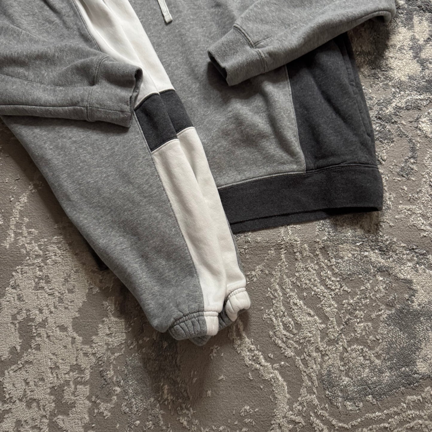 TRACKSUIT - TOP S, BOTTOMS M (Fits S)