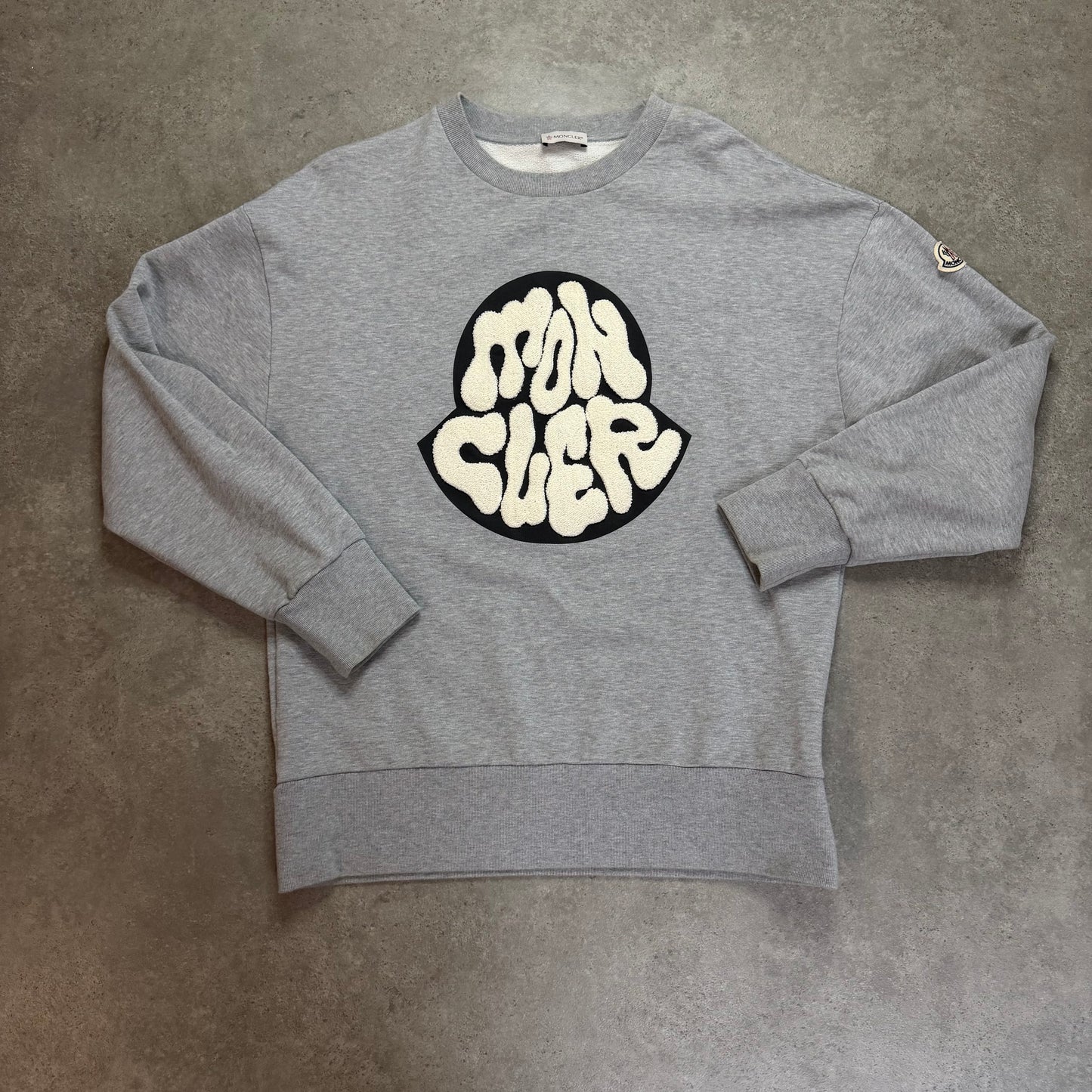 SWEATSHIRT - SIZE XL (Fits L)