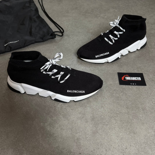 LACE UP SPEED TRAINER - SIZE UK 7 (Fit UK 8)