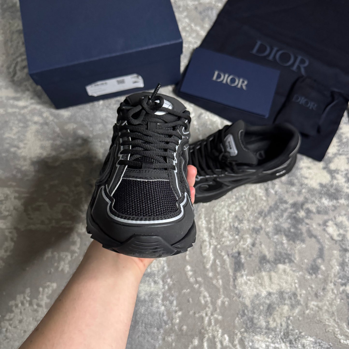 B30 TRAINER - SIZE EU 40.5 / UK 6.5