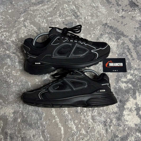 B30 TRAINER - SIZE UK 7