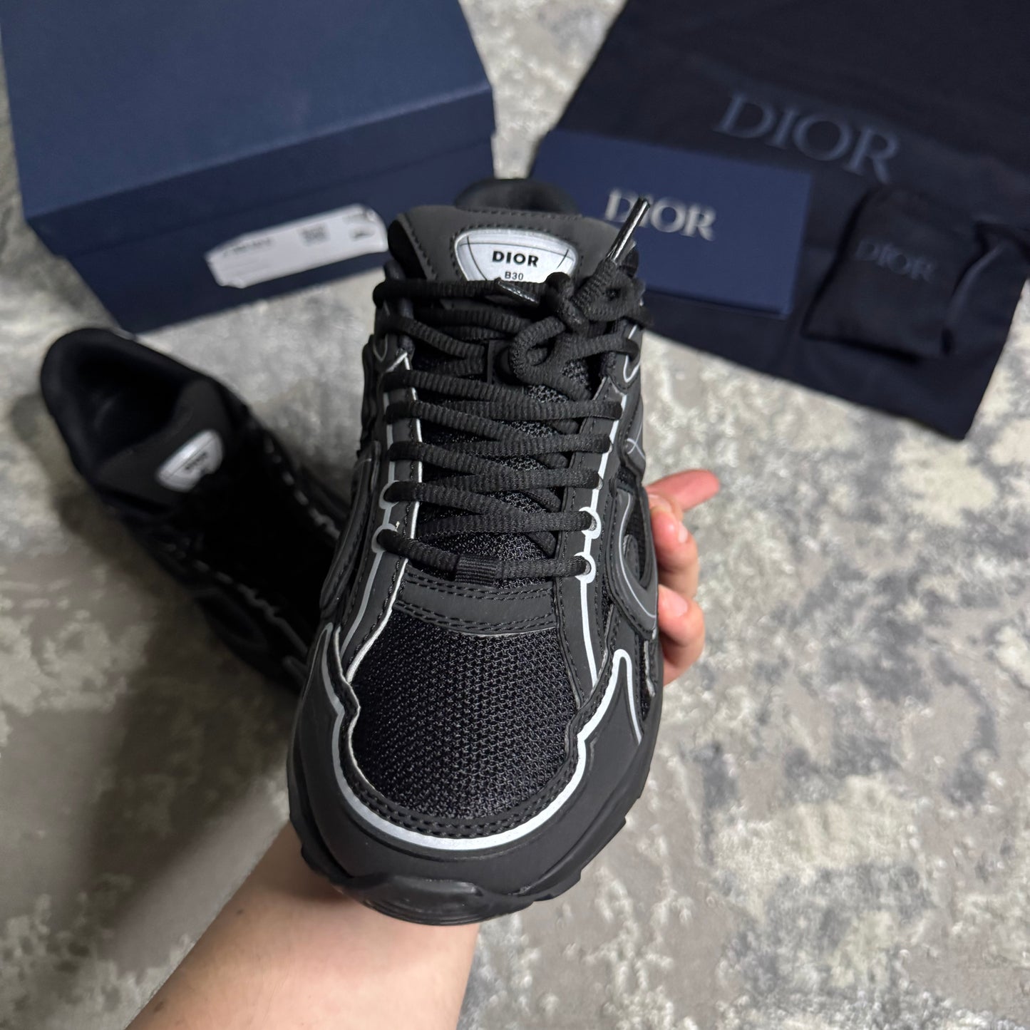 B30 TRAINER - SIZE EU 40.5 / UK 6.5