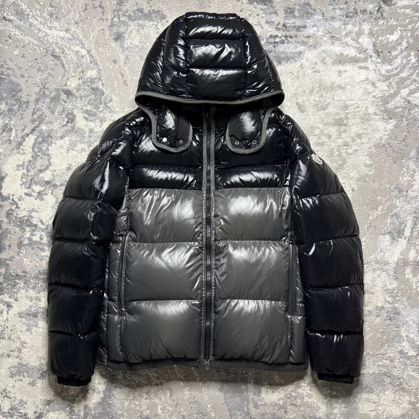 HARRY DOWN JACKET - SIZE 3 (Fits M)
