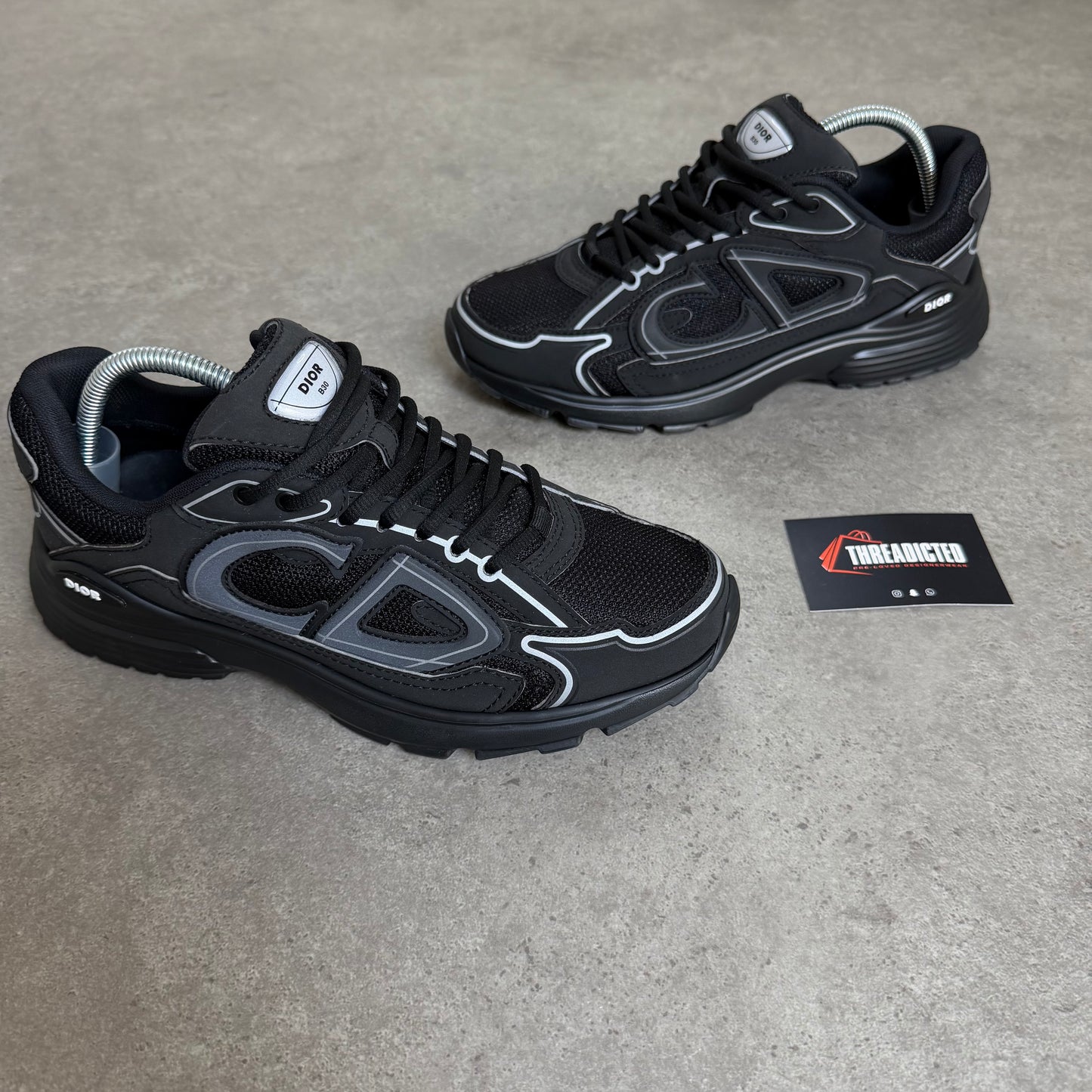 B30 TRAINER - SIZE UK 6 (Fit UK 7)