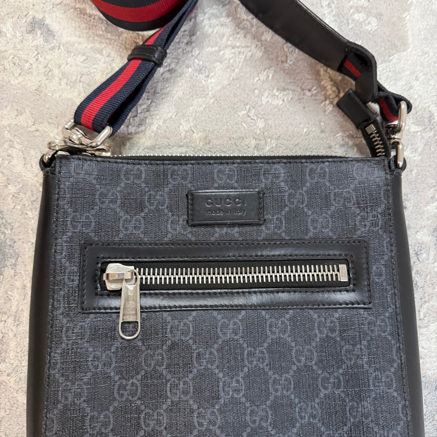 MESSENGER BAG - SMALLER VERSION