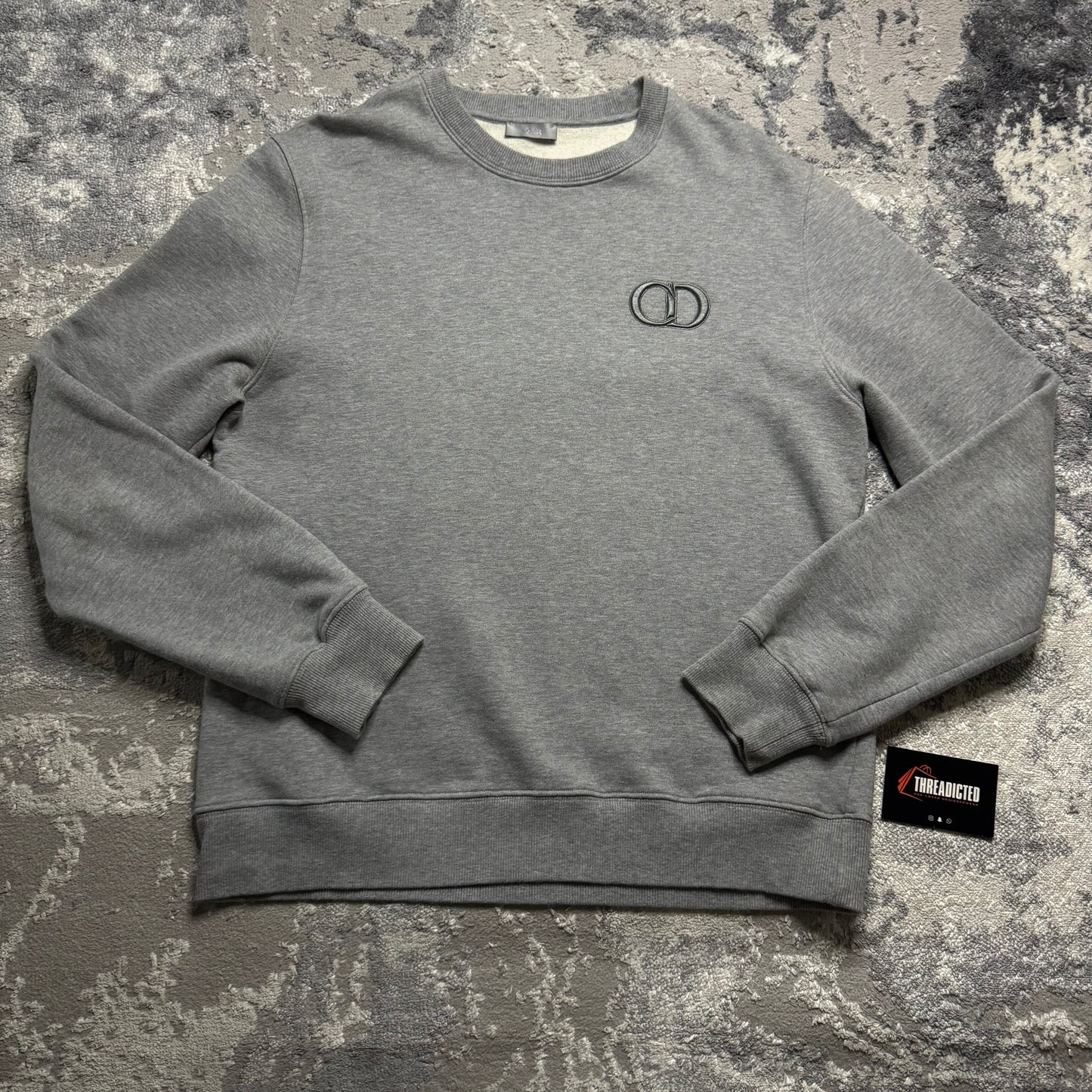 'CD' SWEATSHIRT - SIZE L (Fits M/L)
