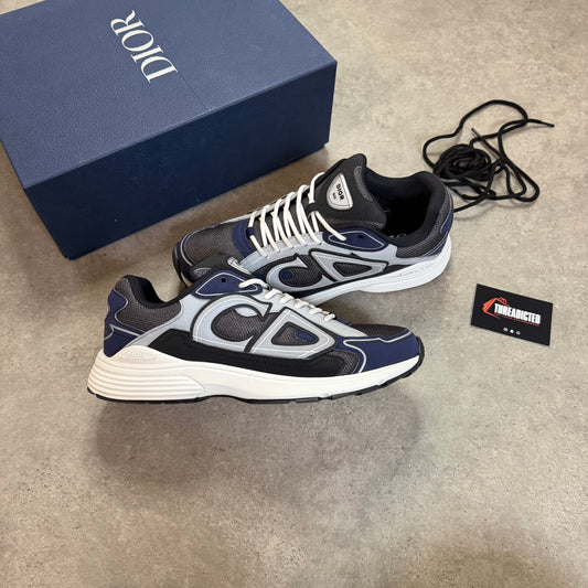 B30 TRAINER - SIZE UK 10