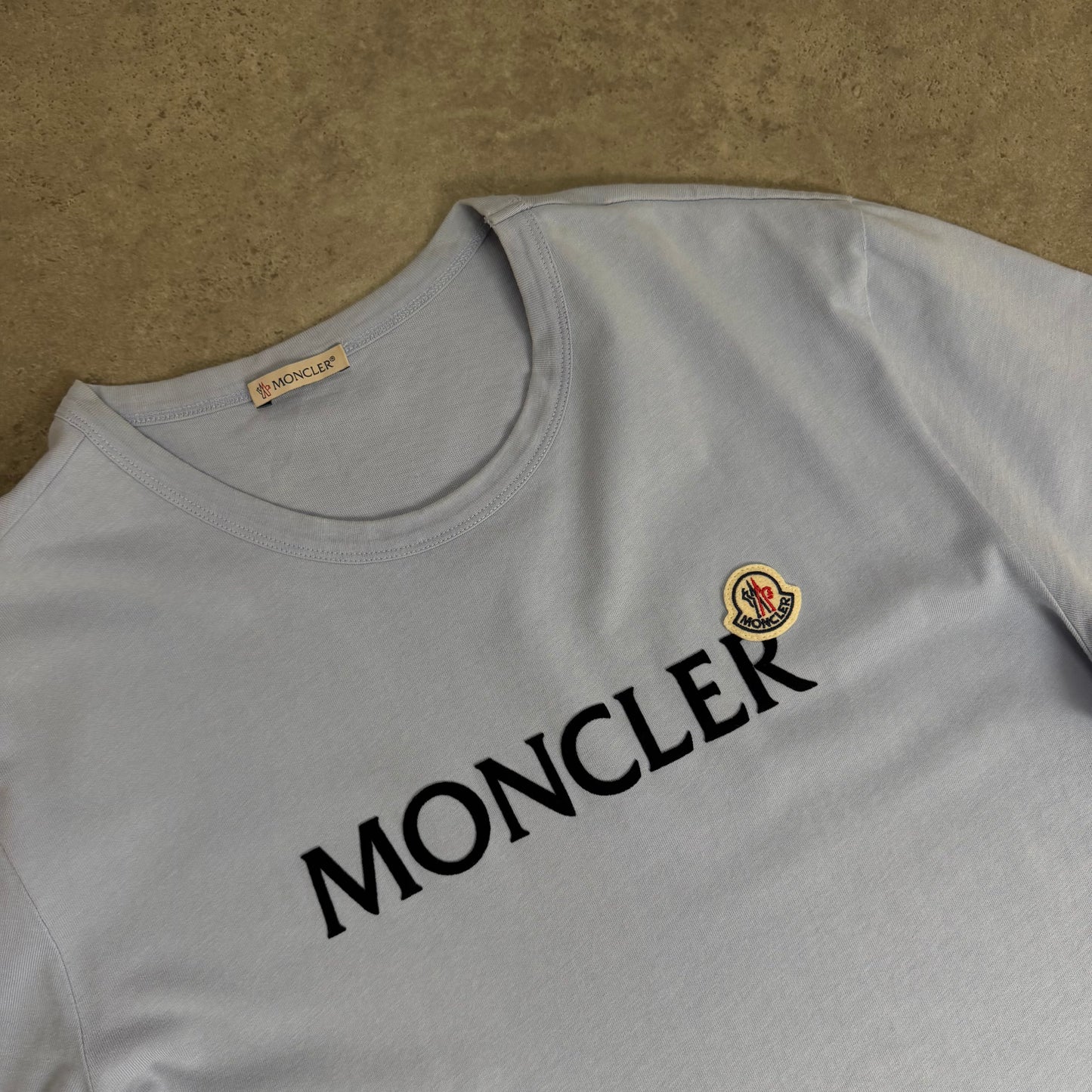 T-SHIRT - SIZE XL (Fits Slim)