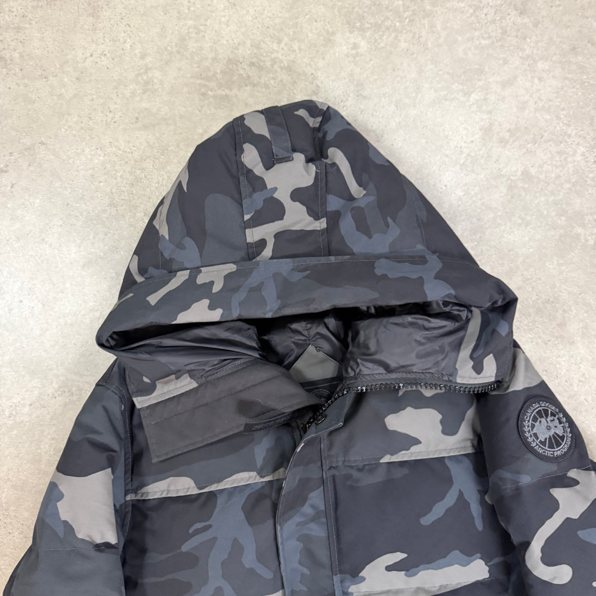 MACMILLAN PARKA - SIZE M