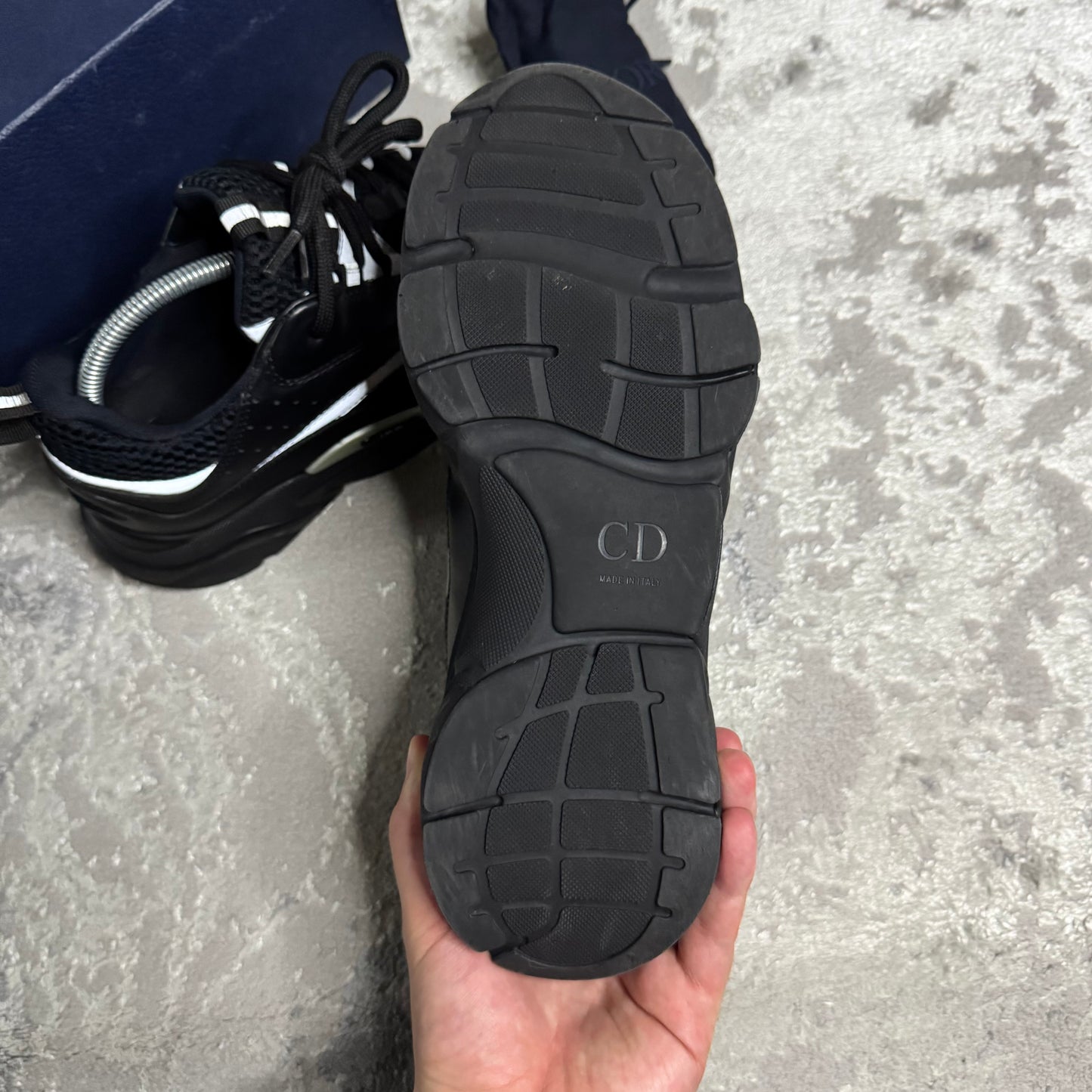 B22 TRAINER - SIZE UK 7