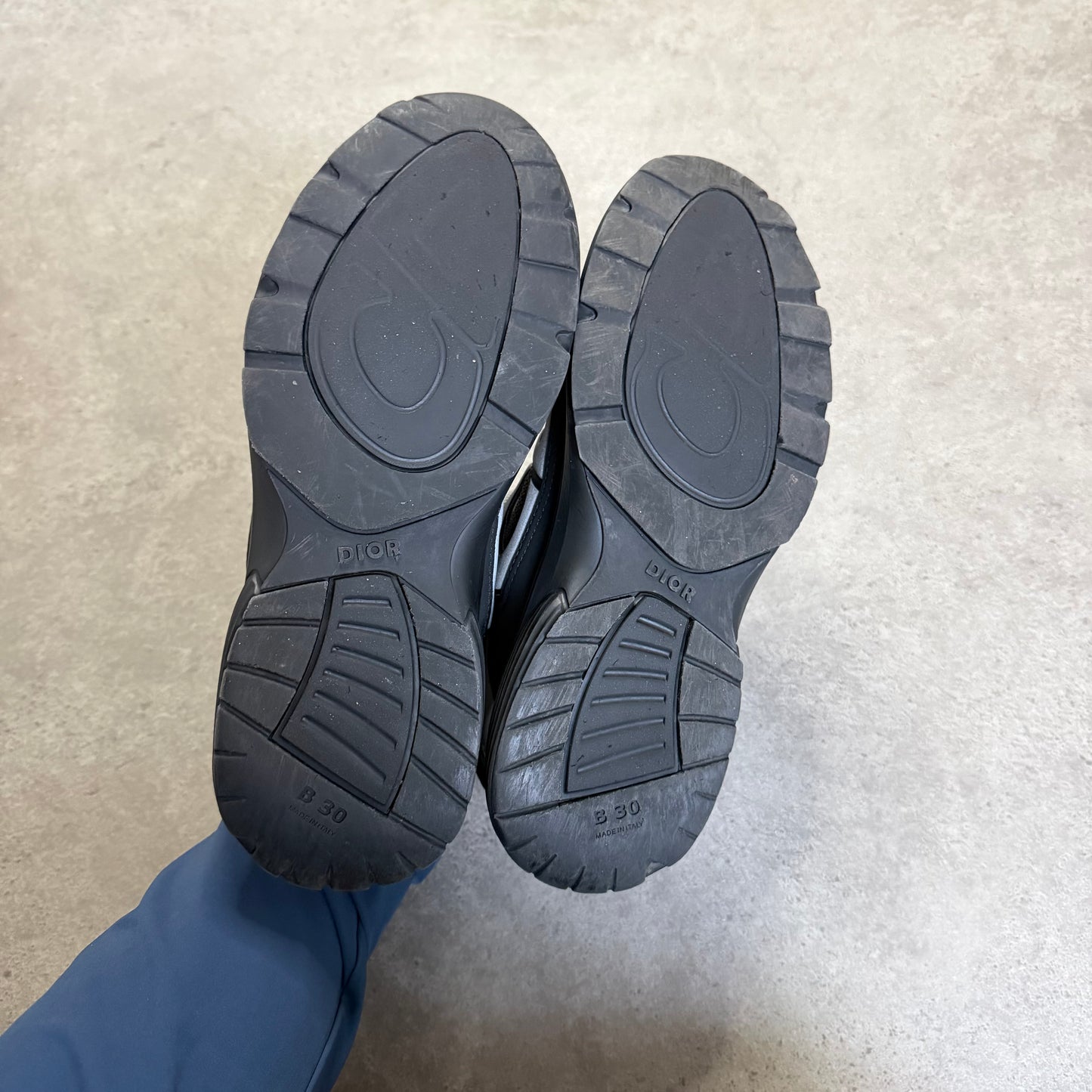 B30 TRAINER - SIZE UK 7