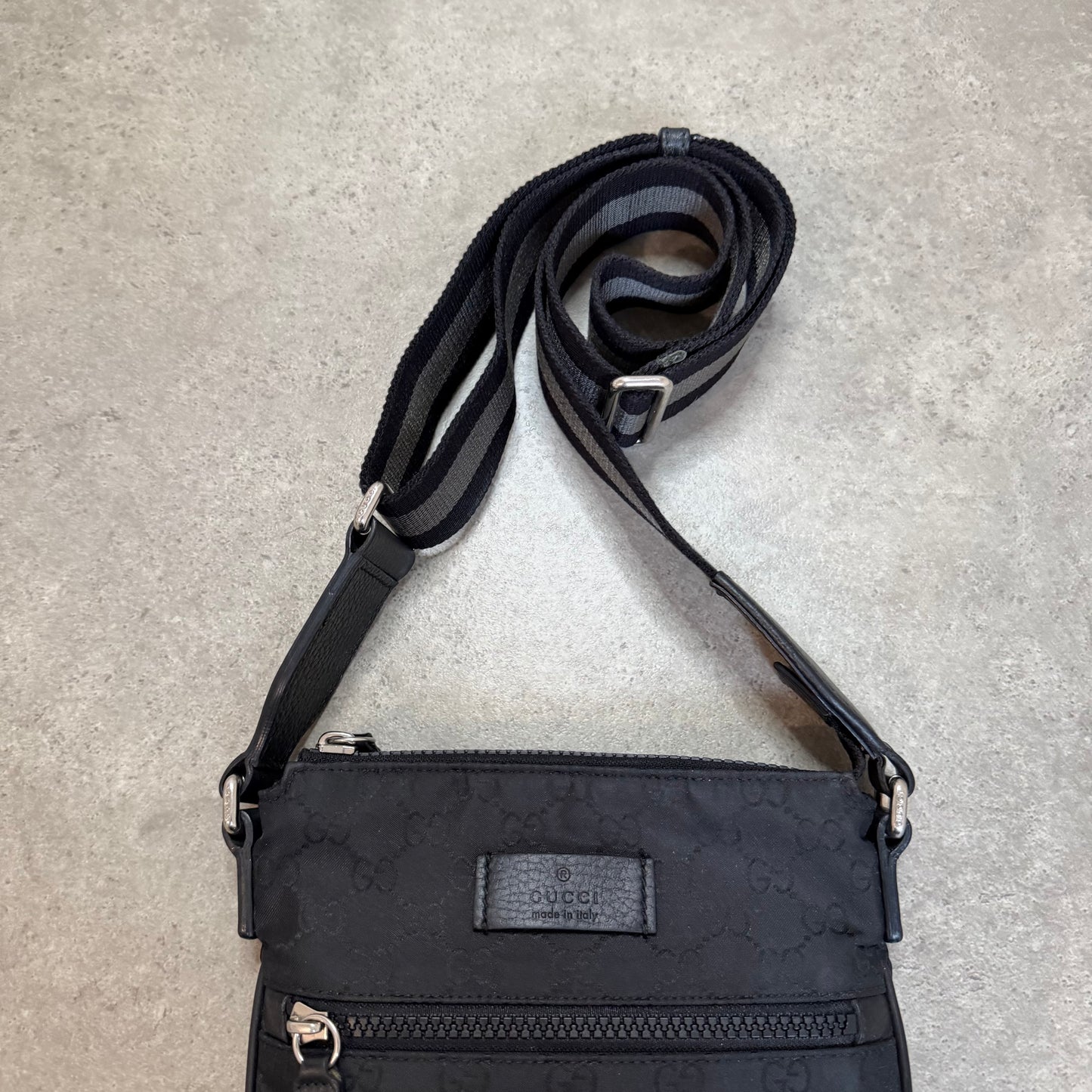 NYLON MESSENGER BAG - SMALL SIZE
