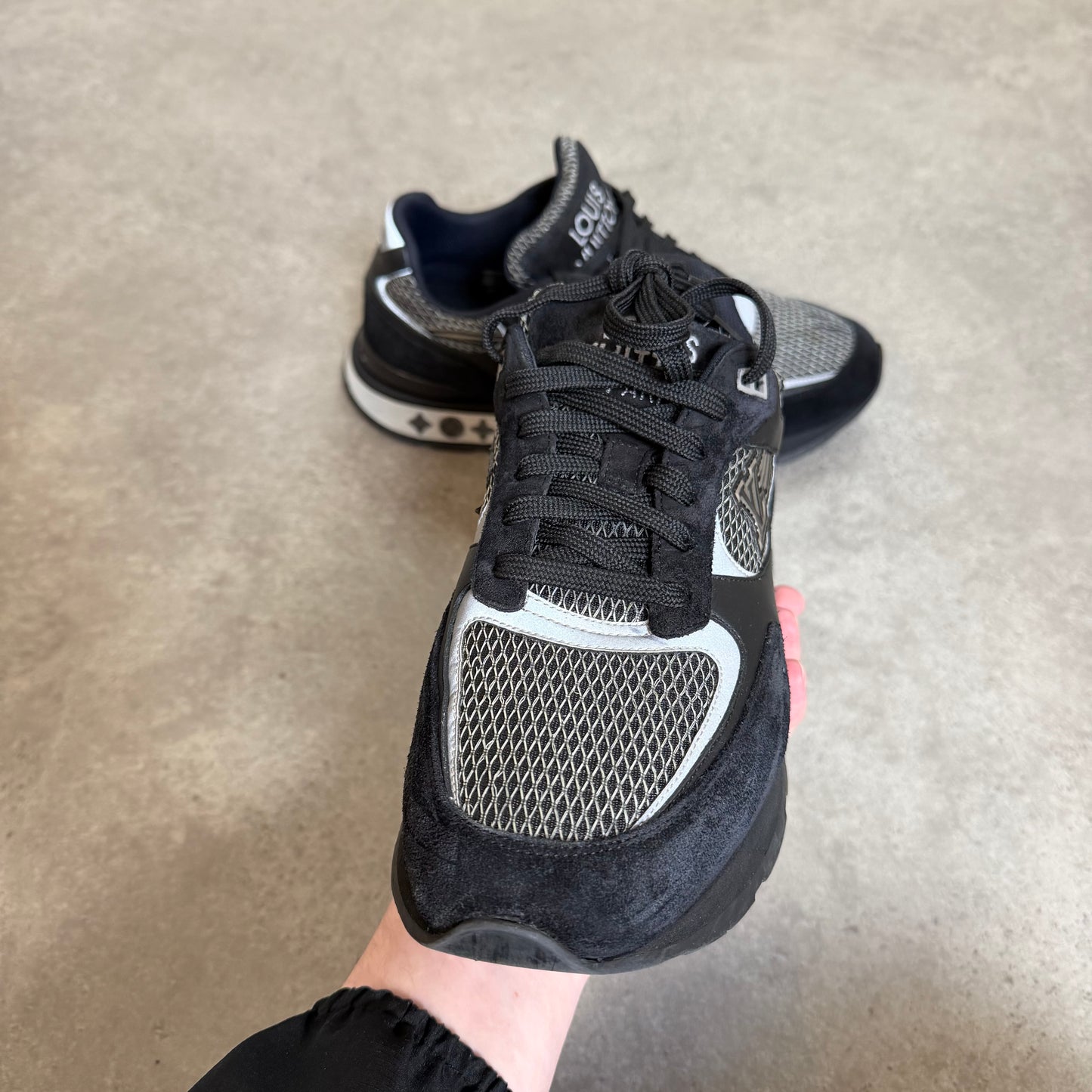 RUNAWAY TRAINER - SIZE LV 6 (Fit UK 7)