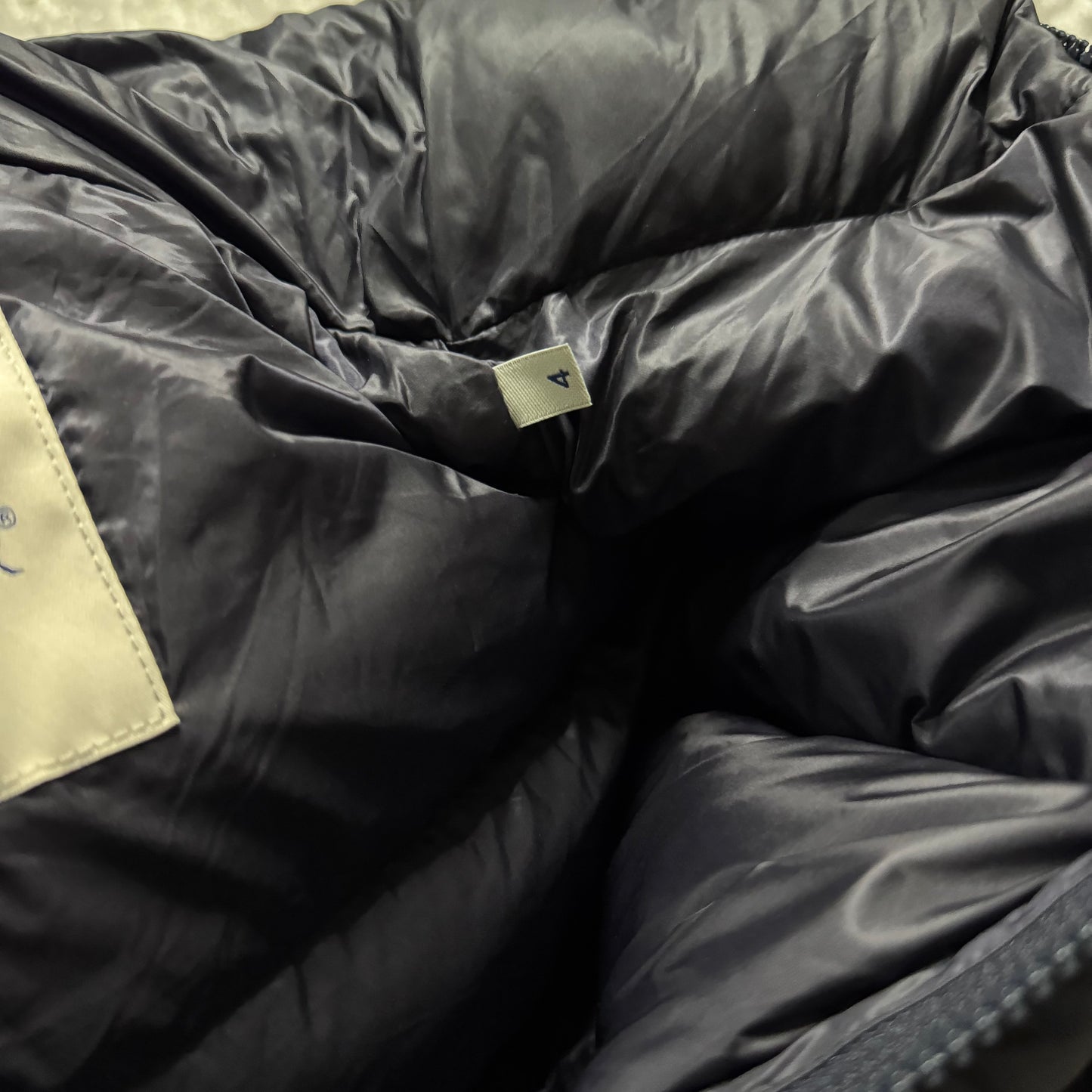 WILLM DOWN JACKET - SIZE 4 (Fits L)
