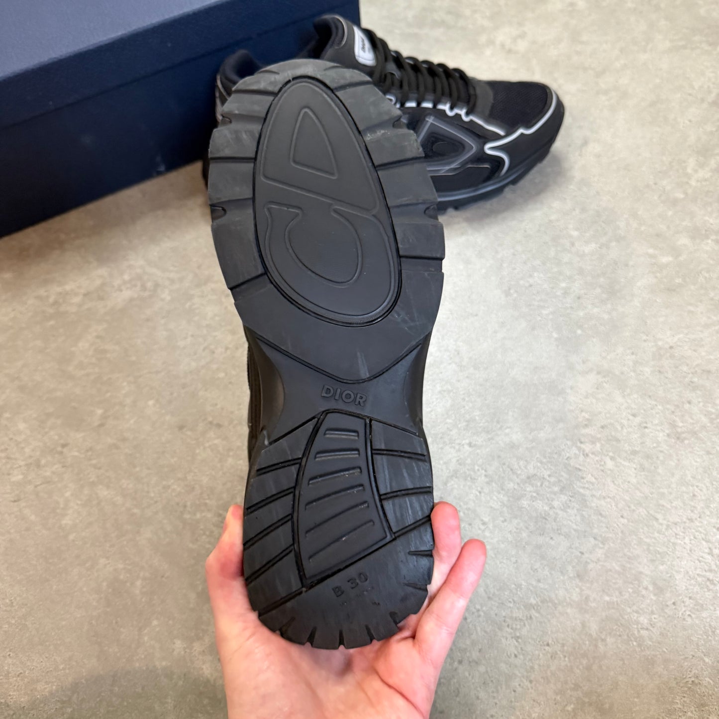 B30 TRAINER - SIZE UK 8