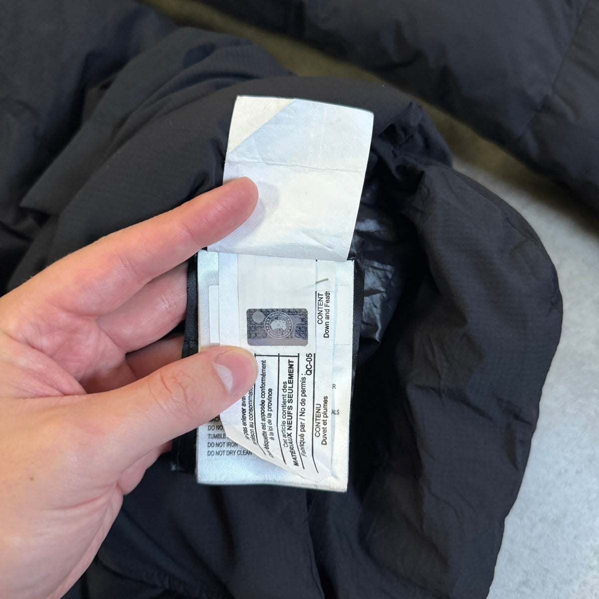 ARMSTRONG DOWN JACKET - SIZE L