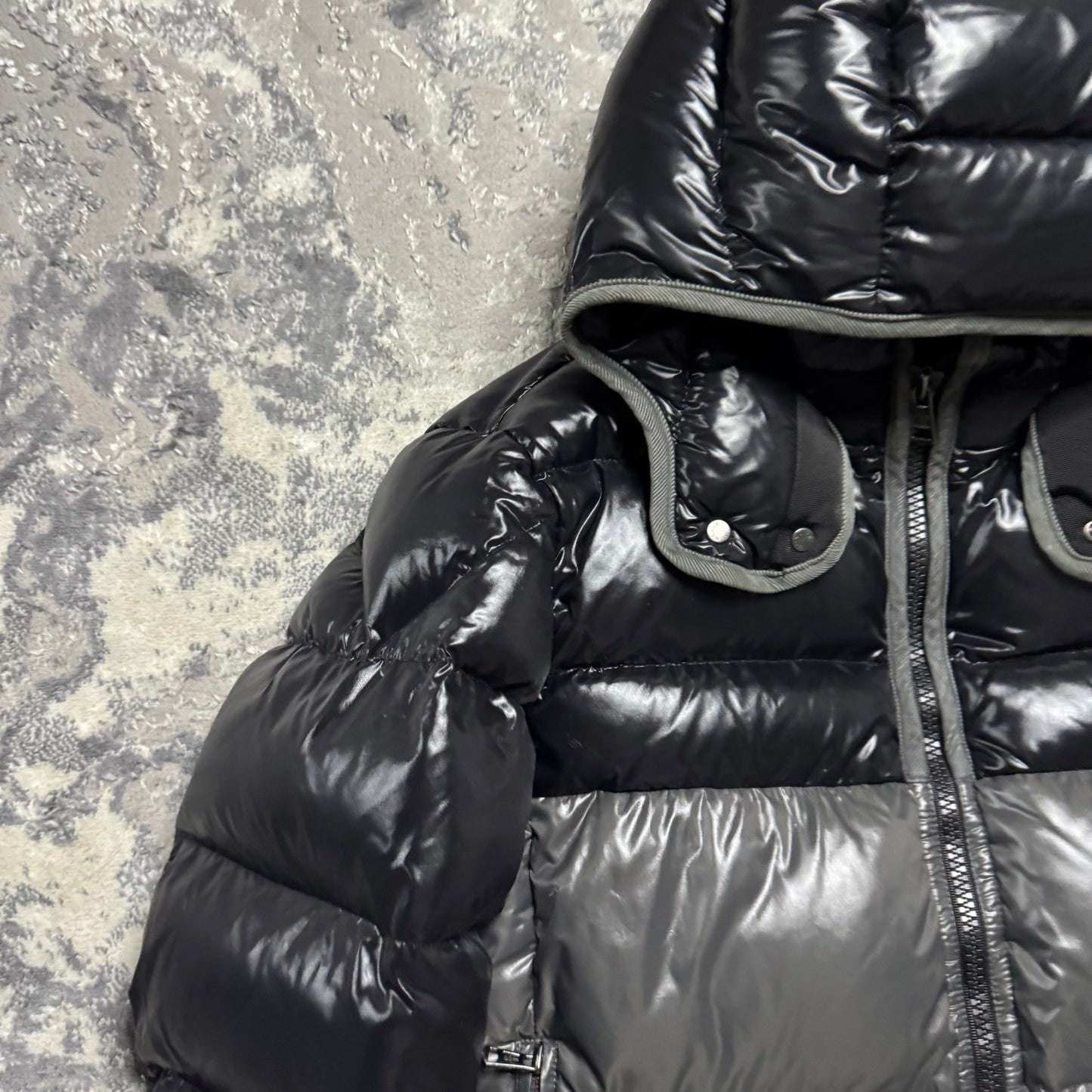 HARRY DOWN JACKET - SIZE 3 (Fits M)