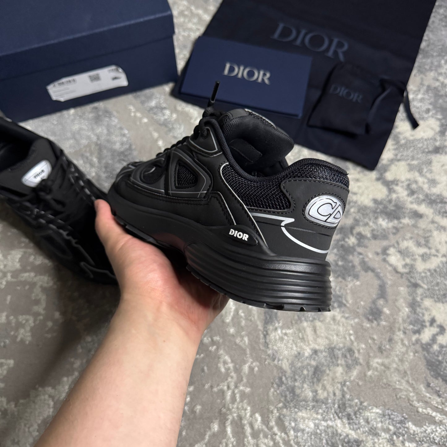 B30 TRAINER - SIZE EU 40.5 / UK 6.5