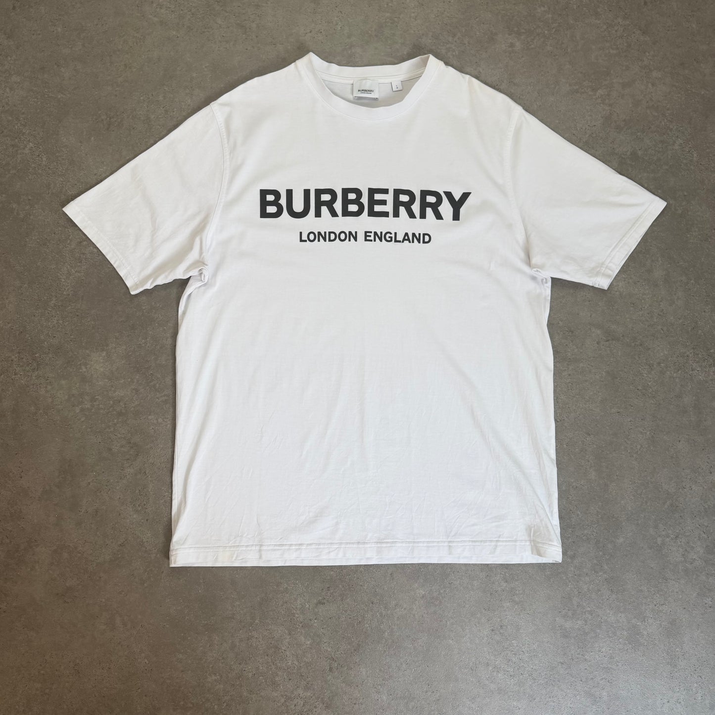 T-SHIRT - SIZE L (Fits L/XL - 23.5" PTP)