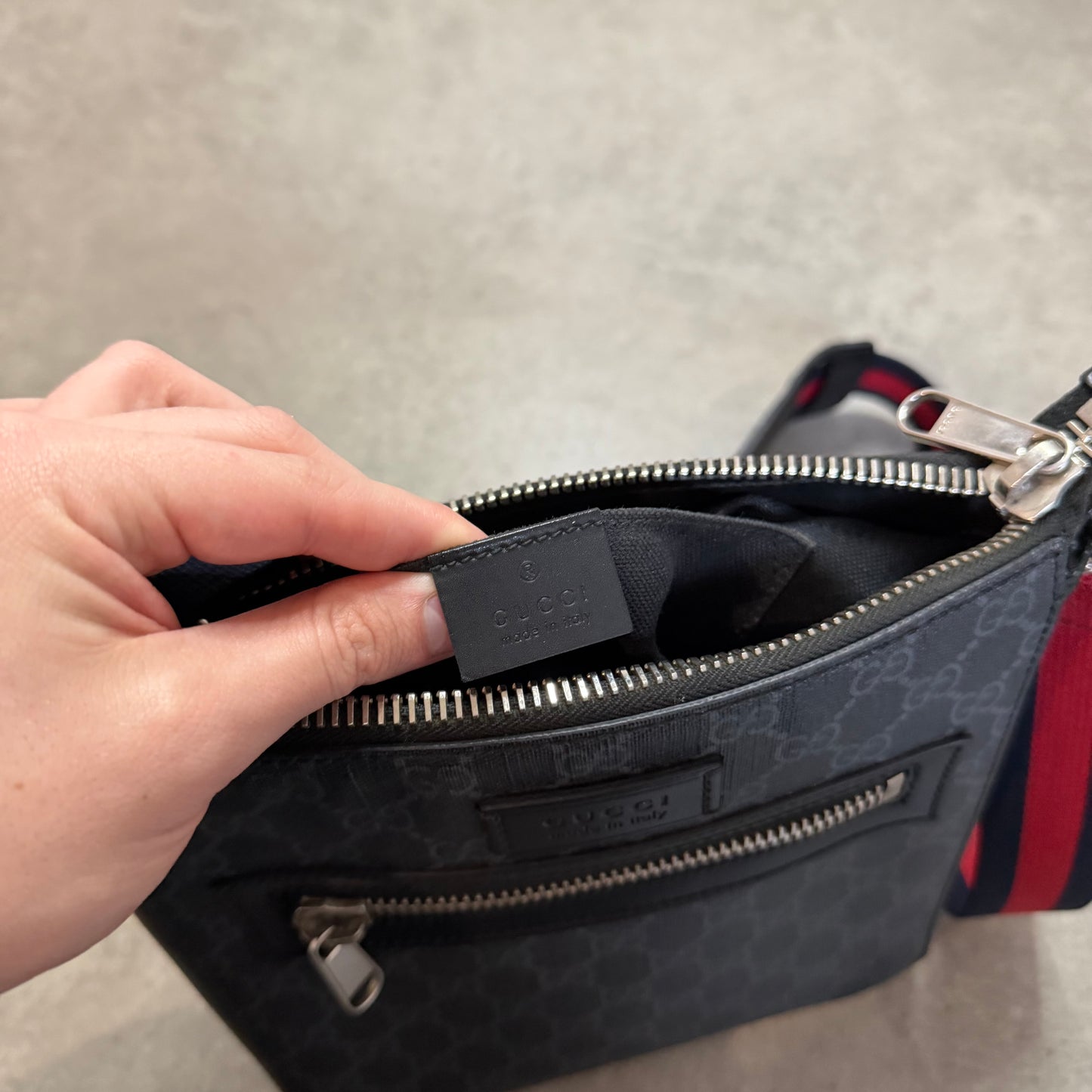 MESSENGER BAG - SMALL SIZE