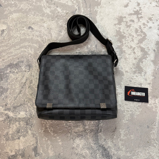 DISTRICT DAMIER PM MESSENGER