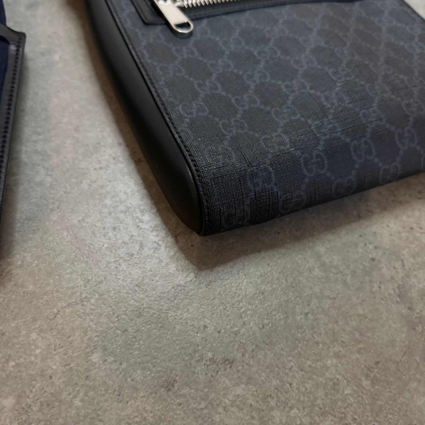 MESSENGER BAG - SMALL SIZE