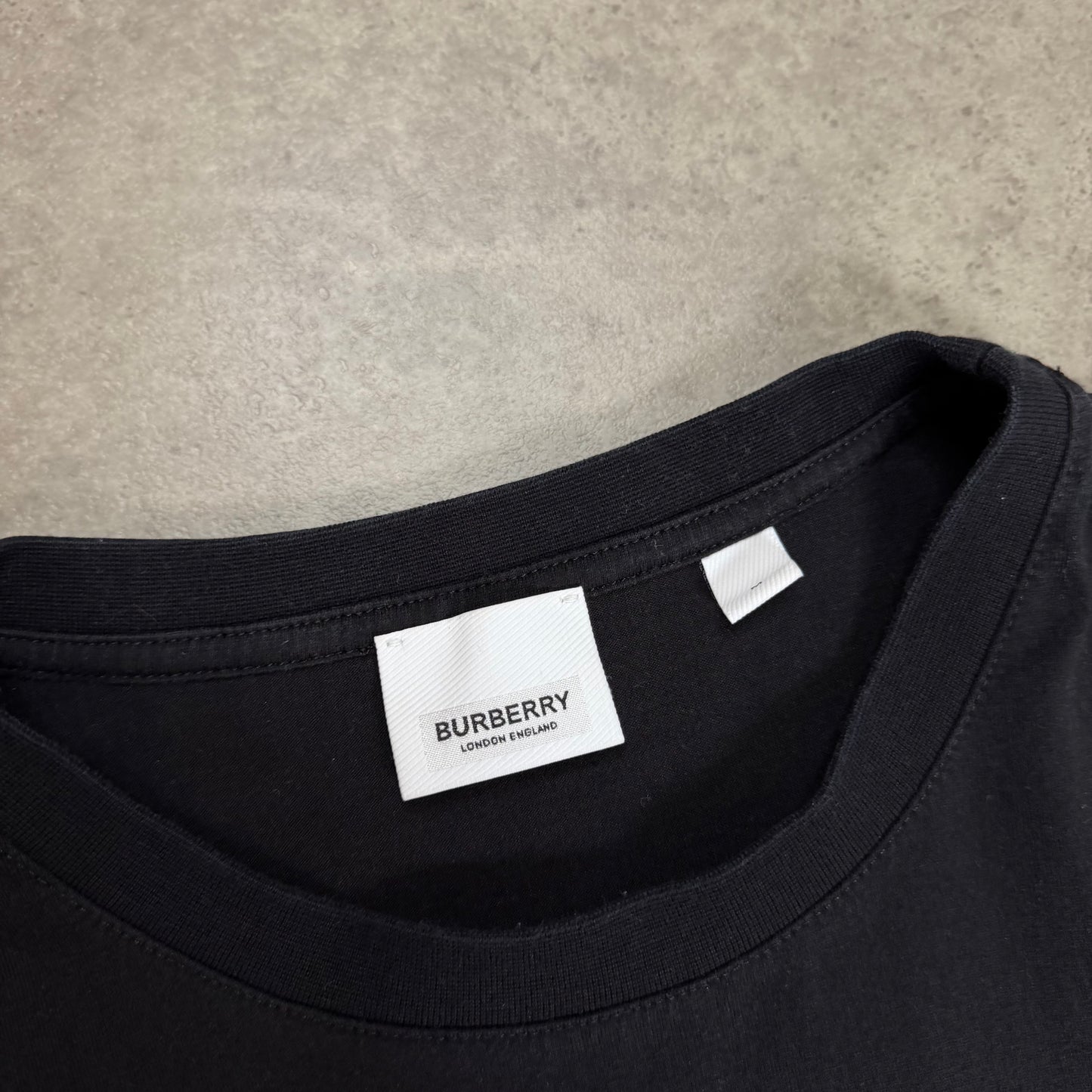 T-SHIRT - SIZE M (Fits M/L)