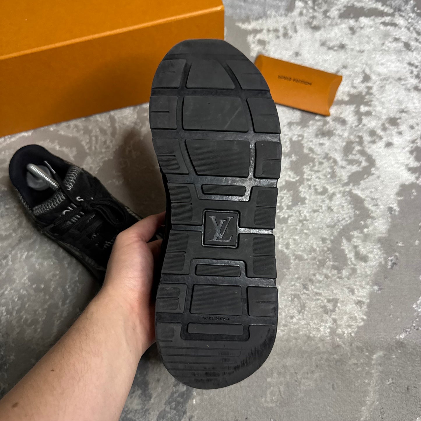 RUNAWAY TRAINER - SIZE LV 7 (Fit UK 8)